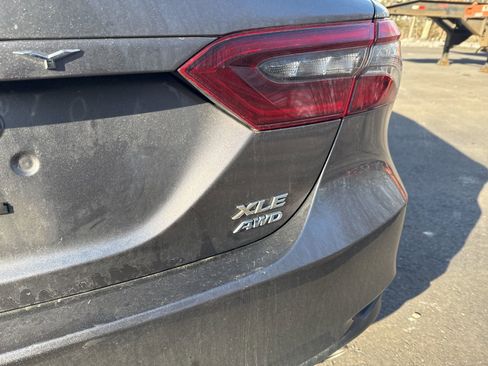 Used 2021 Toyota Camry XLE image 8