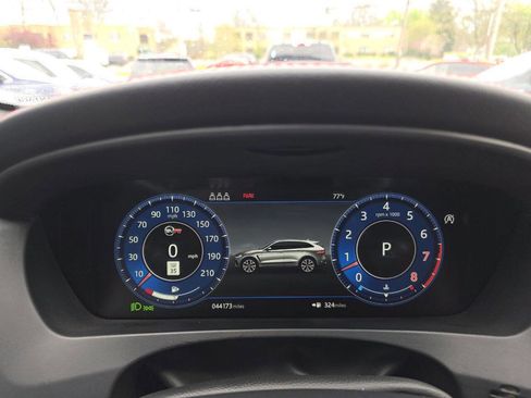 Used 2020 Jaguar F-PACE SVR image 13