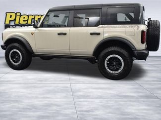 New 2025 Ford Bronco Badlands video 2