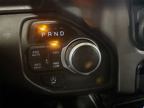 Used 2019 RAM 1500 Big Horn image 17