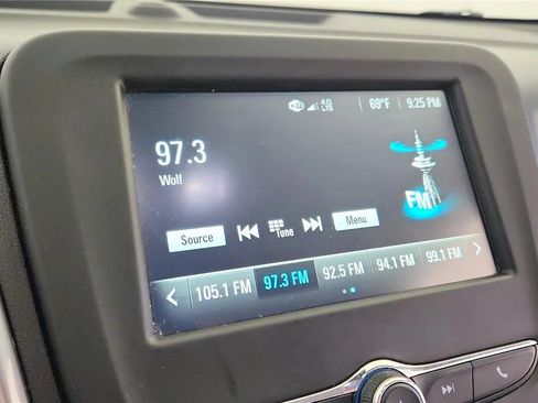Used 2018 Chevrolet Equinox LS FWD image 28