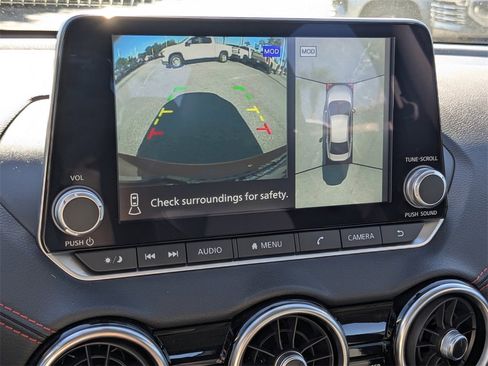 Used 2025 Nissan Sentra SR w/ SR Premium Package image 17