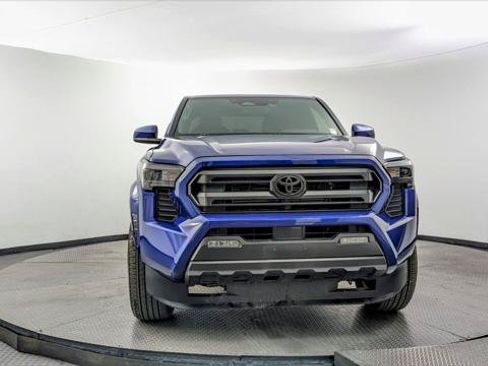 Used 2024 Toyota Tacoma SR5 RWD image 12
