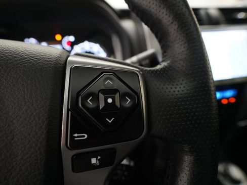 Used 2023 Toyota 4Runner Limited AWD/4WD image 18