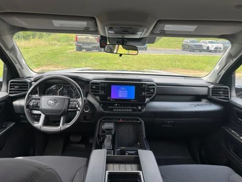 Used 2023 Toyota Tundra SR AWD/4WD image 17