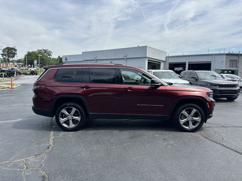 Used 2021 Jeep Grand Cherokee L Limited AWD/4WD image 10