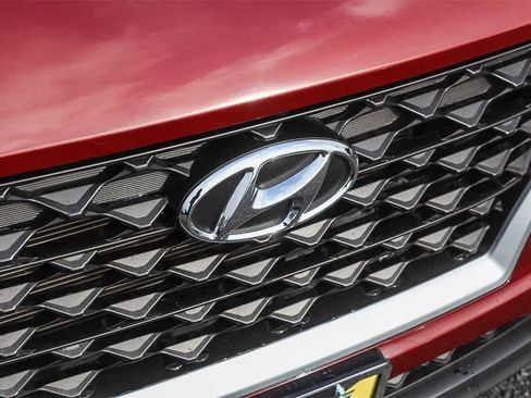 Used 2020 Hyundai Tucson SE w/ Cargo Package image 16