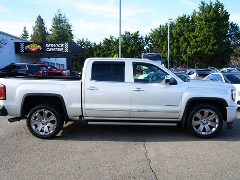 Used 2018 GMC Sierra 1500 Denali w/ Denali Ultimate Package image 6