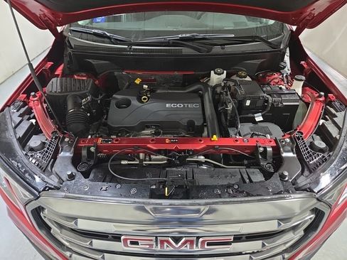 Used 2022 GMC Terrain AT4 w/ Infotainment Package II image 8