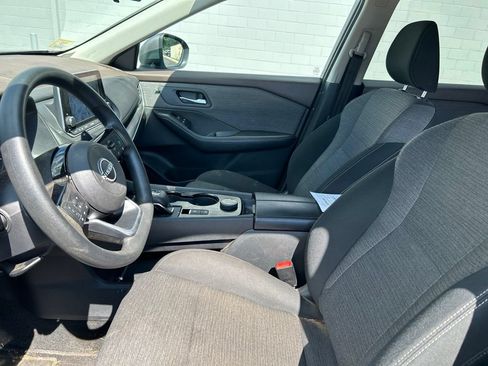 Used 2023 Nissan Rogue SV AWD/4WD image 9