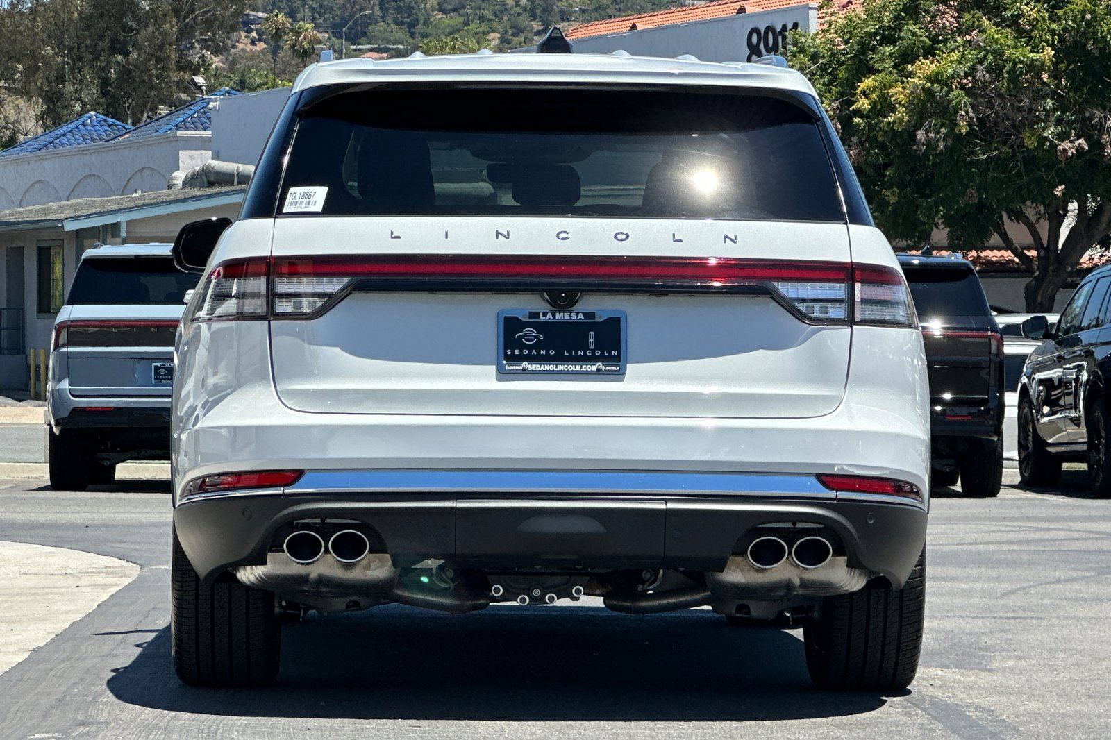 New 2026 Lincoln Aviator Reserve w/ Illumination Package RWD image 4