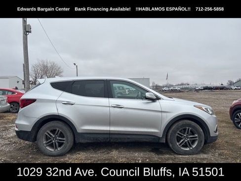 Used 2017 Hyundai Santa Fe Sport image 1