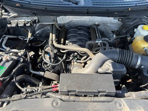 Used 2014 Ford F150 XLT w/ XLT Chrome Package AWD/4WD image 46
