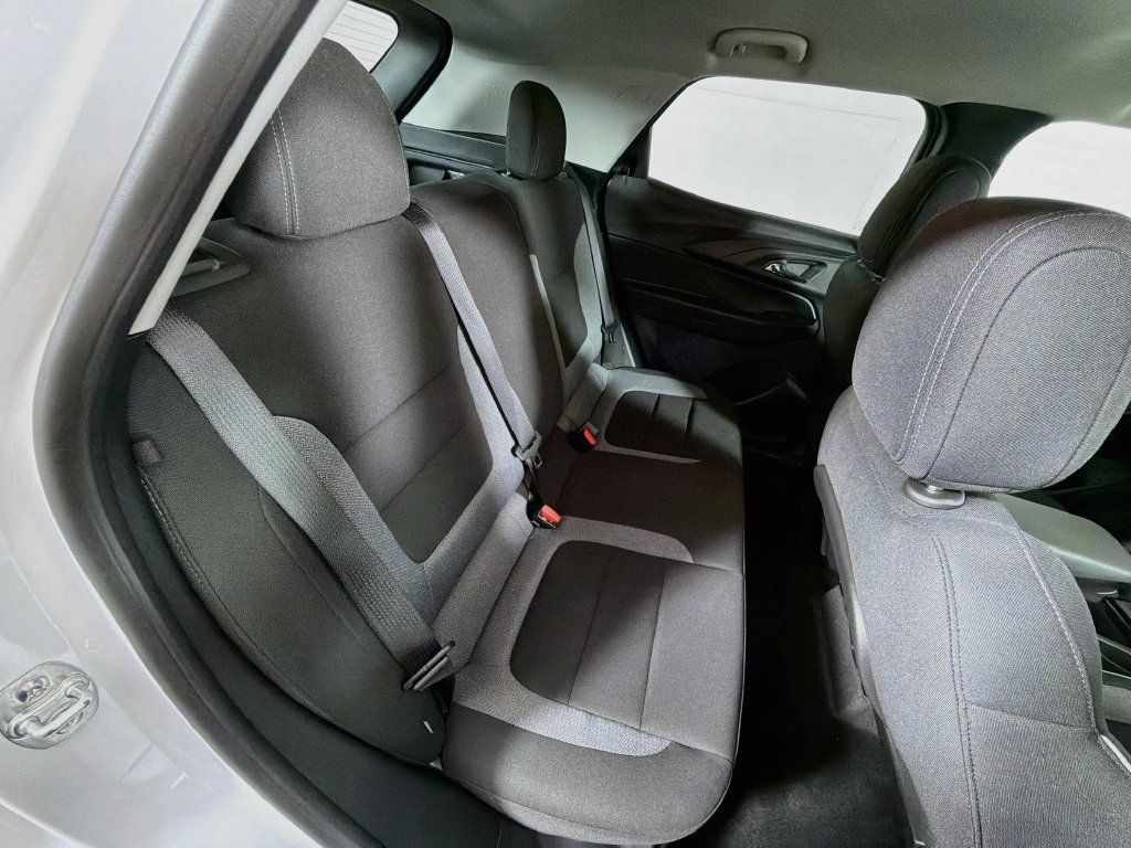 Used 2025 Chevrolet TrailBlazer LS w/ LS Convenience Package FWD image 25