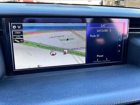 Used 2018 Lexus IS 300 w/ Comfort Package RWD image 31
