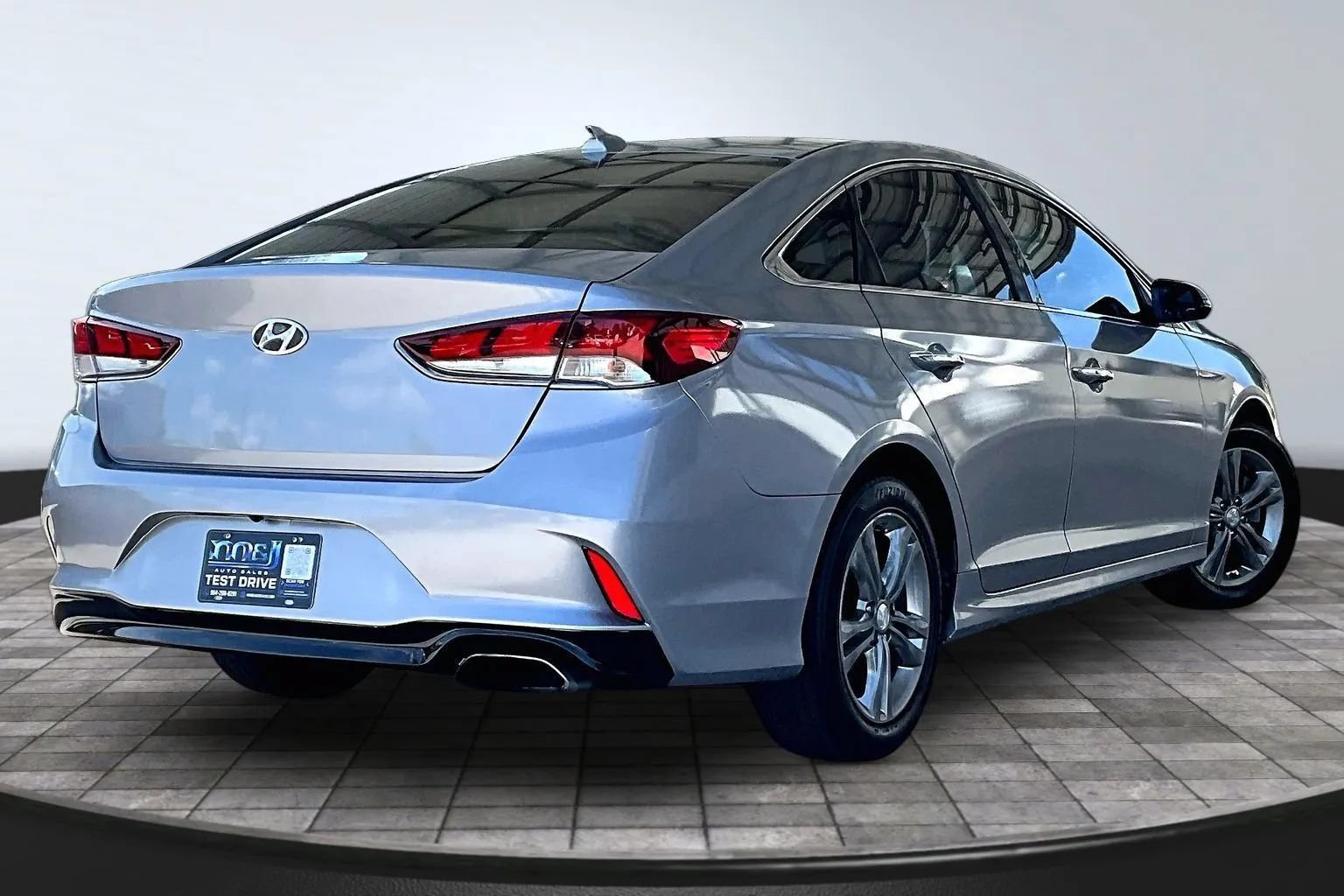 Used 2018 Hyundai Sonata Limited FWD image 6