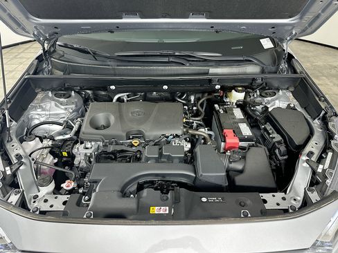 Used 2025 Toyota RAV4 XLE w/ Convenience Package FWD image 34