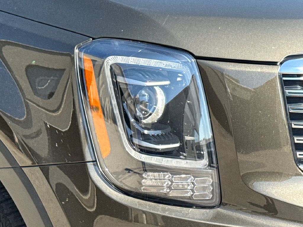 Used 2020 Kia Telluride S w/ S 8 Passenger Seating Package FWD image 4
