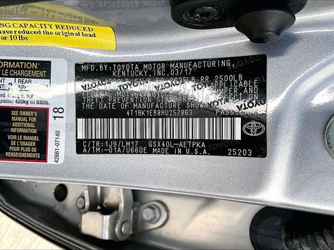 Used 2017 Toyota Avalon Limited image 33