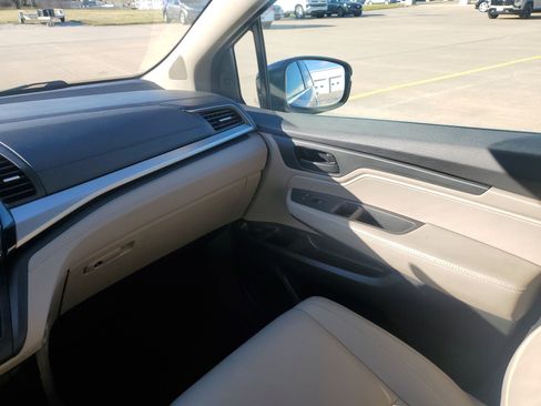 Used 2019 Honda Odyssey EX-L image 11