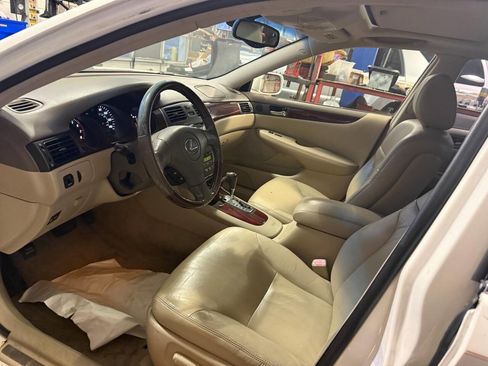 Used 2004 Lexus ES 330 image 16