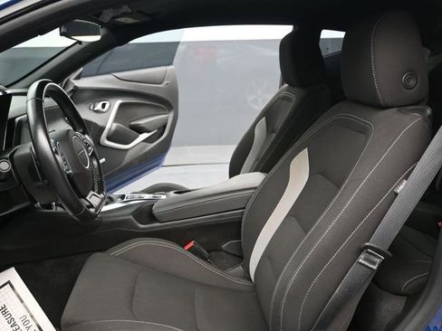 Used 2021 Chevrolet Camaro LT w/ Technology Package RWD image 11