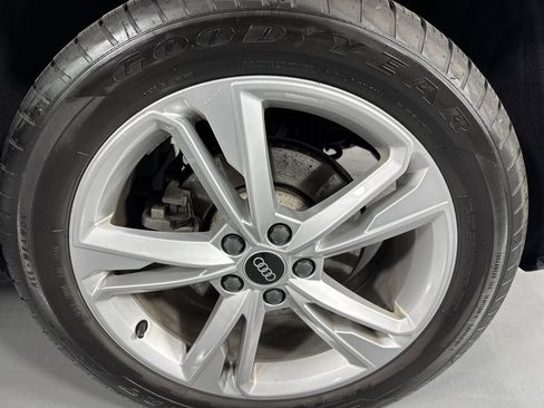 Used 2022 Audi Q3 2.0T Premium Plus w/ Premium Plus Package image 8