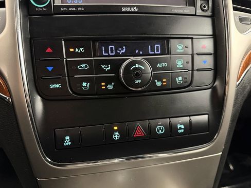 Used 2013 Jeep Grand Cherokee Overland w/ Advance Technology Group image 18