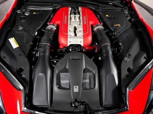Certified 2019 Ferrari 812 Superfast RWD image 15