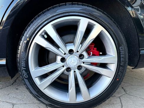 Used 2014 Mercedes-Benz E 350 4MATIC Sedan image 60