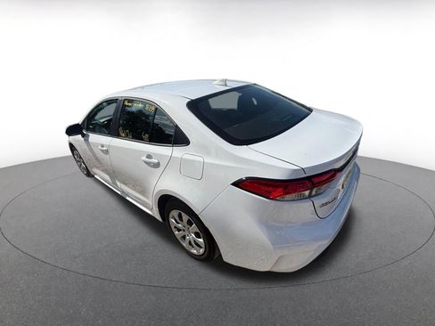 Used 2025 Toyota Corolla LE FWD image 3