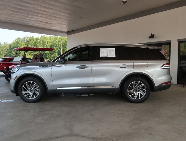 Used 2021 Lincoln Aviator AWD image 4