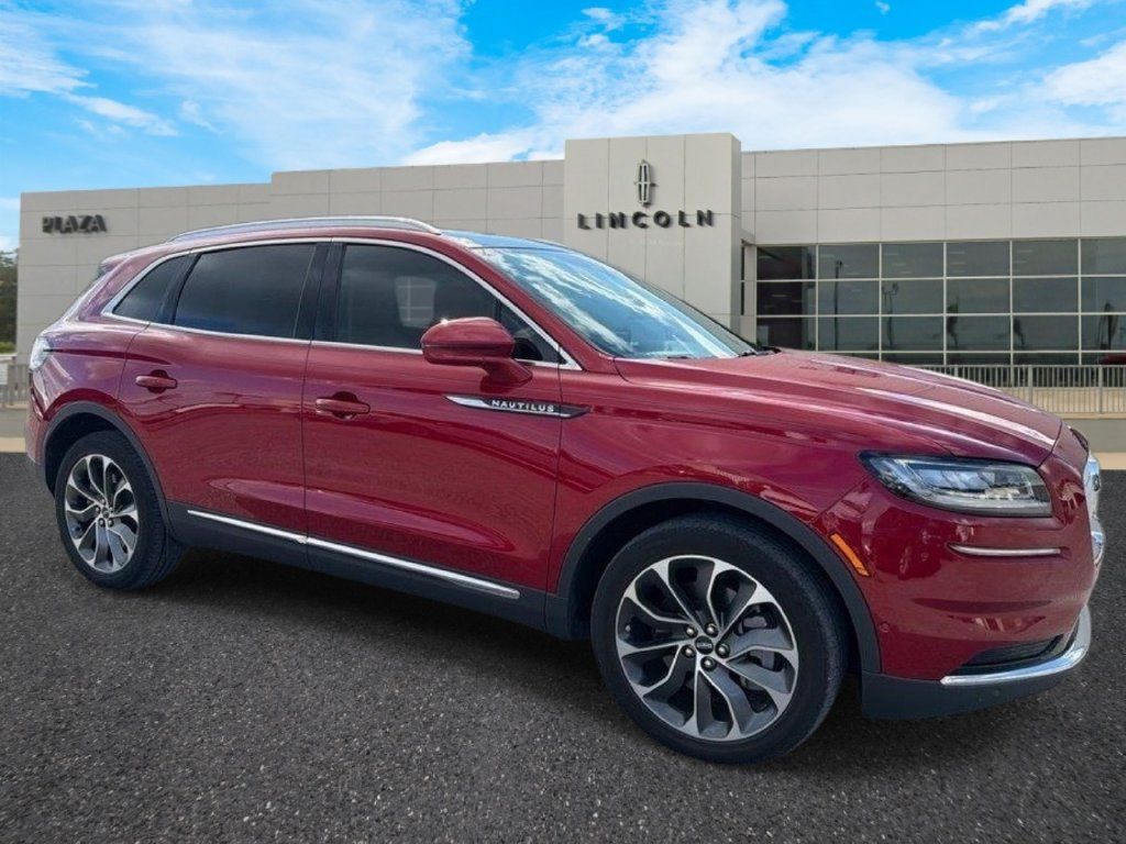 Used 2021 Lincoln Nautilus Reserve w/ Equipment Group 201A AWD/4WD image 1
