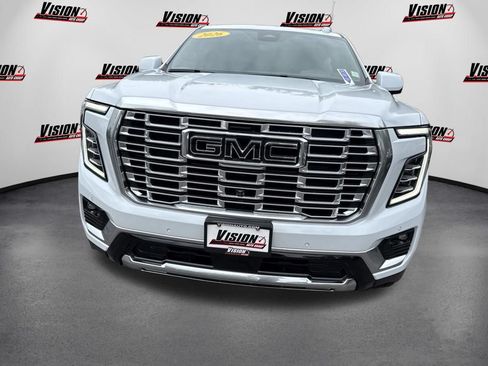 Used 2026 GMC Yukon XL Denali w/ Advanced Technology Package AWD/4WD image 2