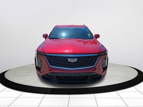 Used 2024 Cadillac XT4 Luxury FWD image 8