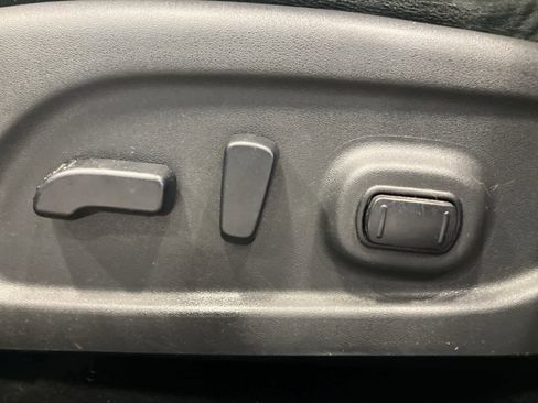 Used 2018 Nissan Murano SV image 11