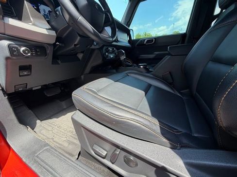 Used 2023 Ford Bronco Badlands w/ Sasquatch Package AWD/4WD image 28