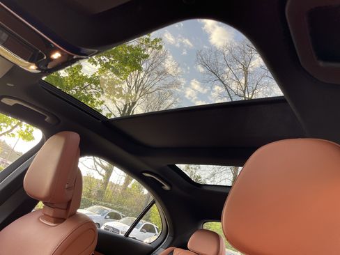 Certified 2025 Mercedes-Benz C 300 Sedan image 23