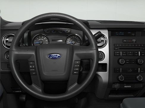 Used 2014 Ford F150 XLT w/ Equipment Group 302A Luxury AWD/4WD image 2