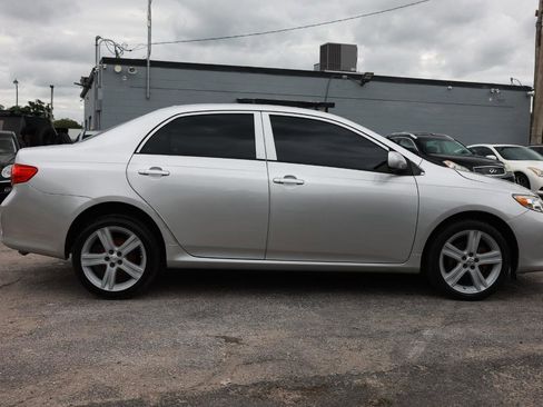Used 2010 Toyota Corolla LE FWD image 13