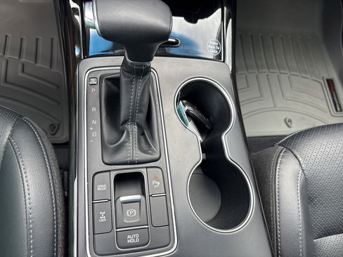 Used 2019 Kia Sorento EX image 31