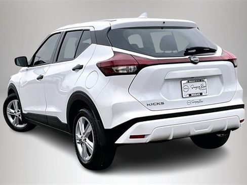 Certified 2024 Nissan Kicks S image 4