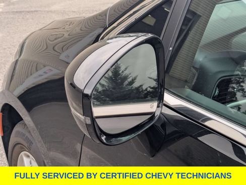 Used 2025 Chrysler Pacifica Select FWD image 26