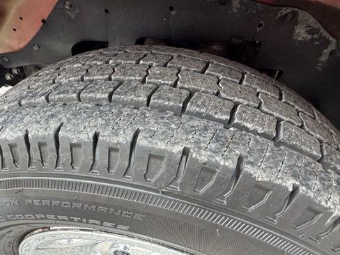 Used 2023 GMC Savana 3500 w/ Driver Convenience Package image 36