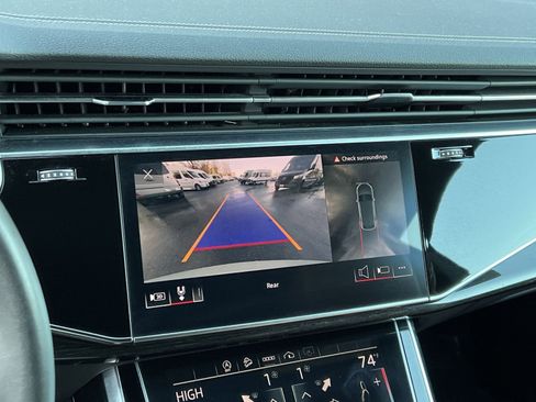 Used 2023 Audi Q8 Premium Plus w/ Premium Plus Package image 17