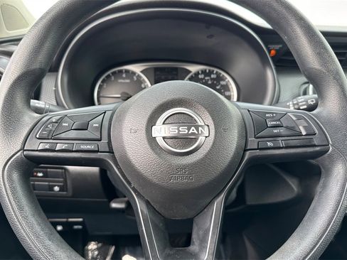 Used 2023 Nissan Kicks S image 22