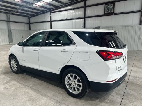 Used 2024 Chevrolet Equinox LT FWD image 3