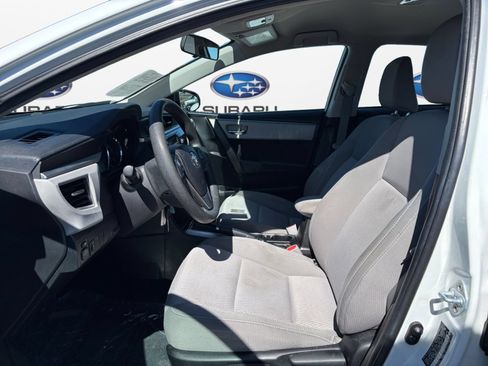 Used 2015 Toyota Corolla LE FWD image 10
