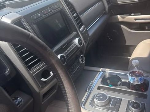 Used 2021 Ford Expedition Max XLT AWD/4WD image 3