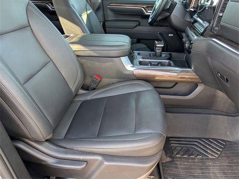 Used 2024 Chevrolet Silverado 1500 LT Trail Boss w/ LT Trail Boss Premium Package image 25